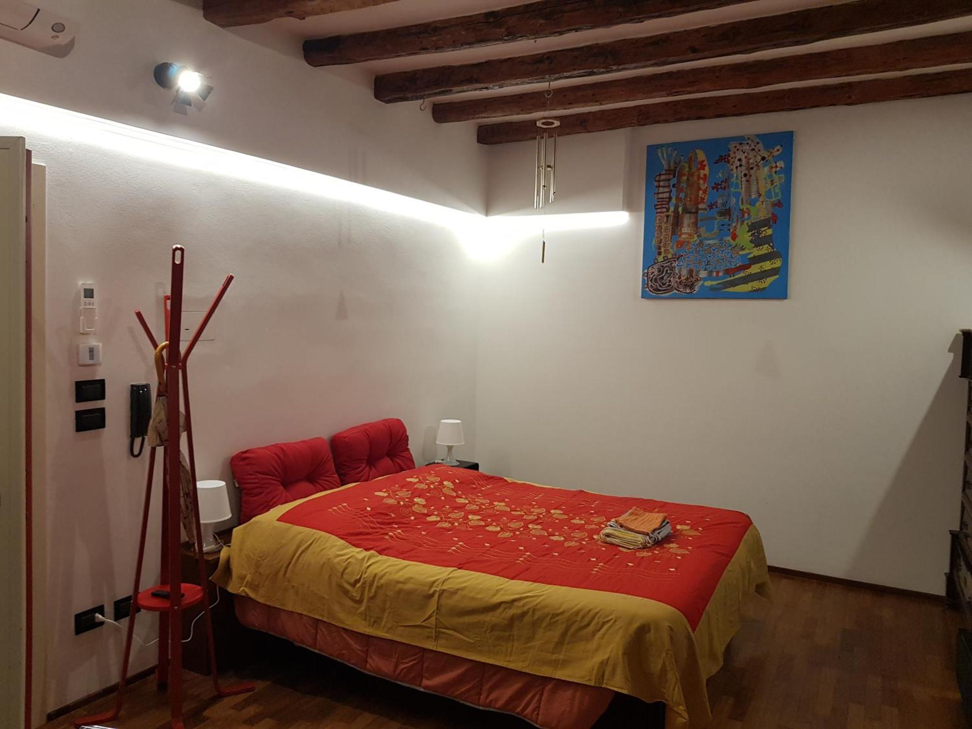 Monolocale Sui Tetti Di Bologna - Via Indipendenza Lejlighed Eksteriør billede