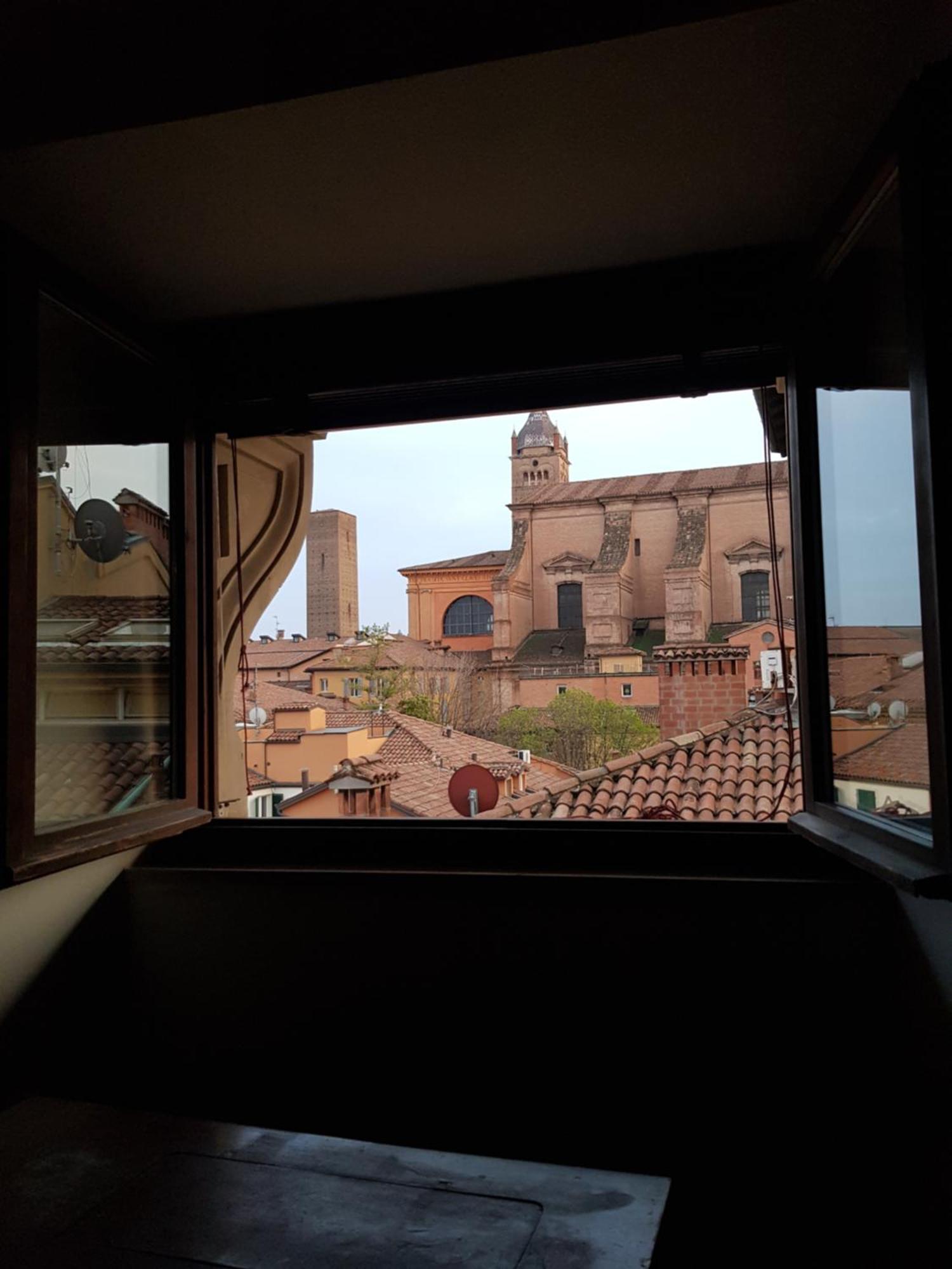 Monolocale Sui Tetti Di Bologna - Via Indipendenza Lejlighed Eksteriør billede