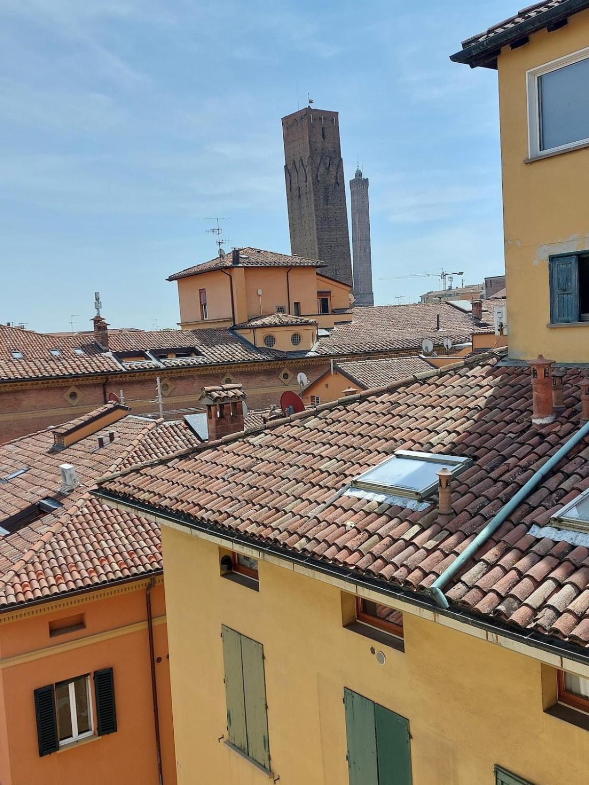 Monolocale Sui Tetti Di Bologna - Via Indipendenza Lejlighed Eksteriør billede